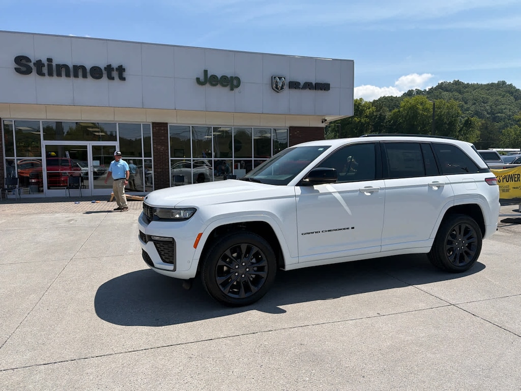New 2026 Jeep Grand Cherokee LIMITED RESERVE 4X4 Sport Utility