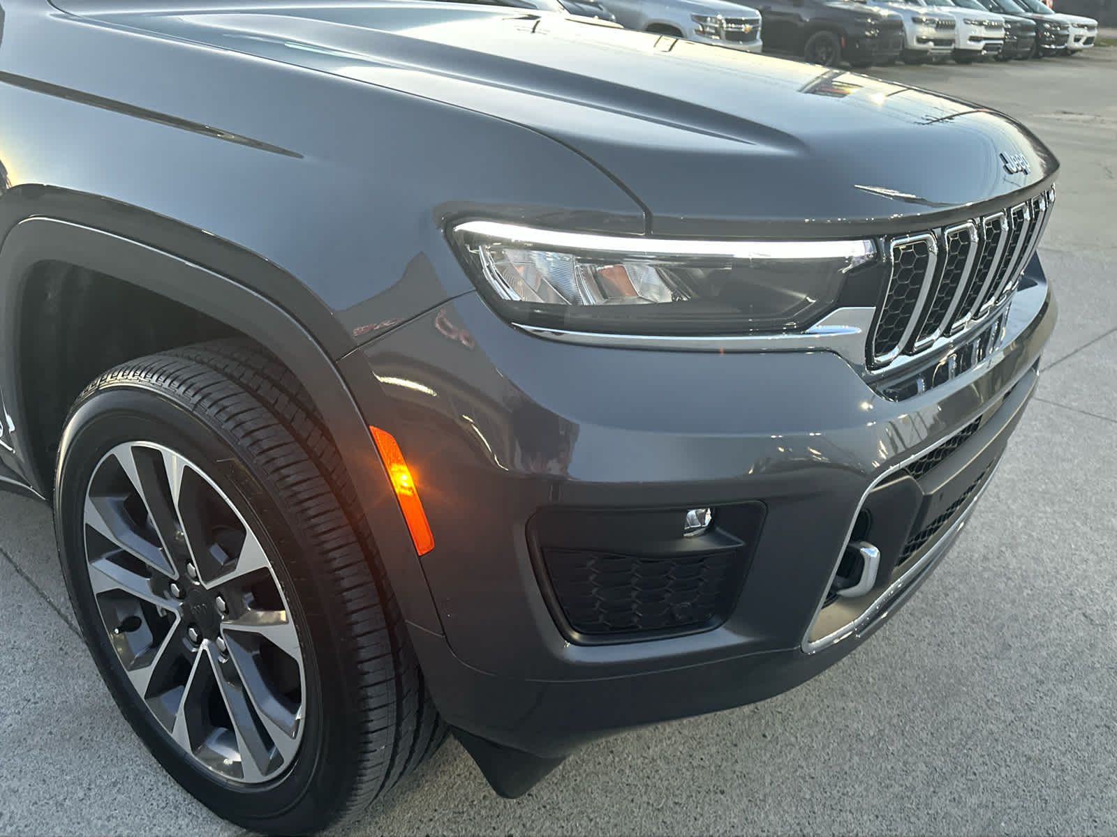 2025 Jeep Grand Cherokee L Overland - Photo 13