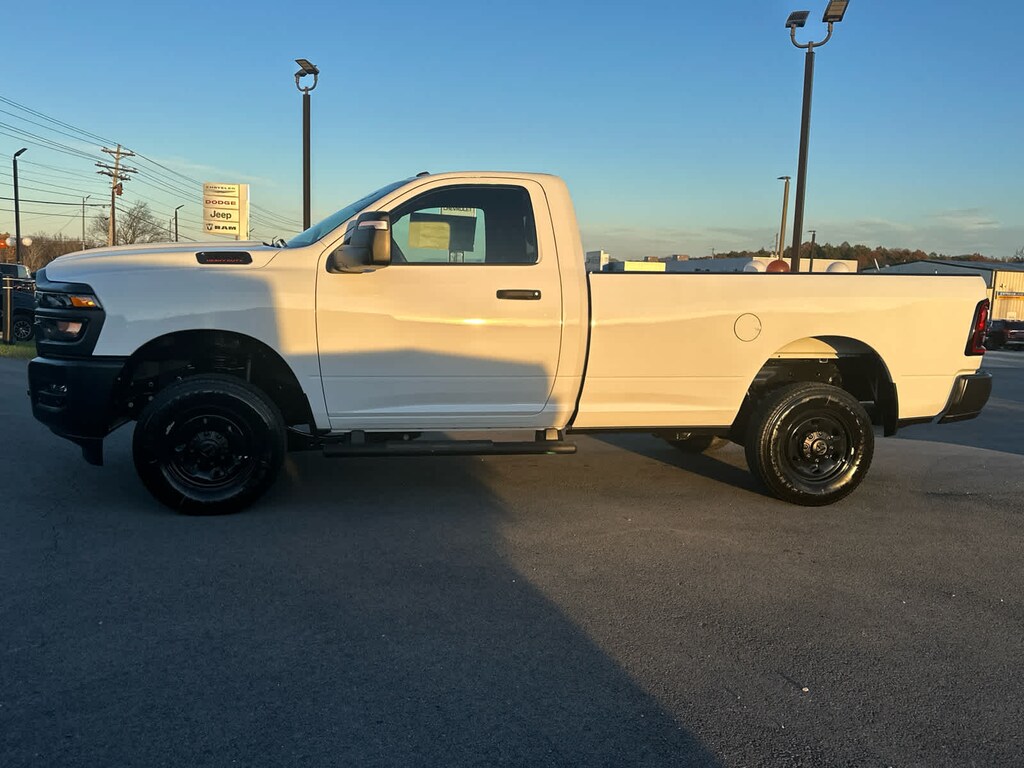 New 2026 Ram 2500 TRADESMAN REGULAR CAB 4X4 8' BOX Pickup