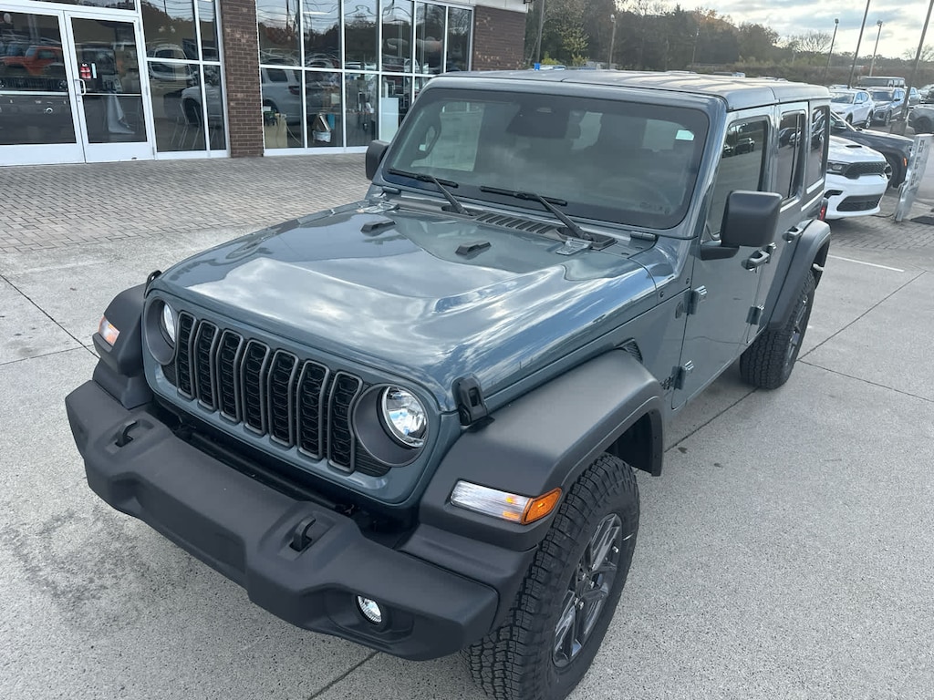 New 2026 Jeep Wrangler 4-DOOR SPORT S Sport Utility
