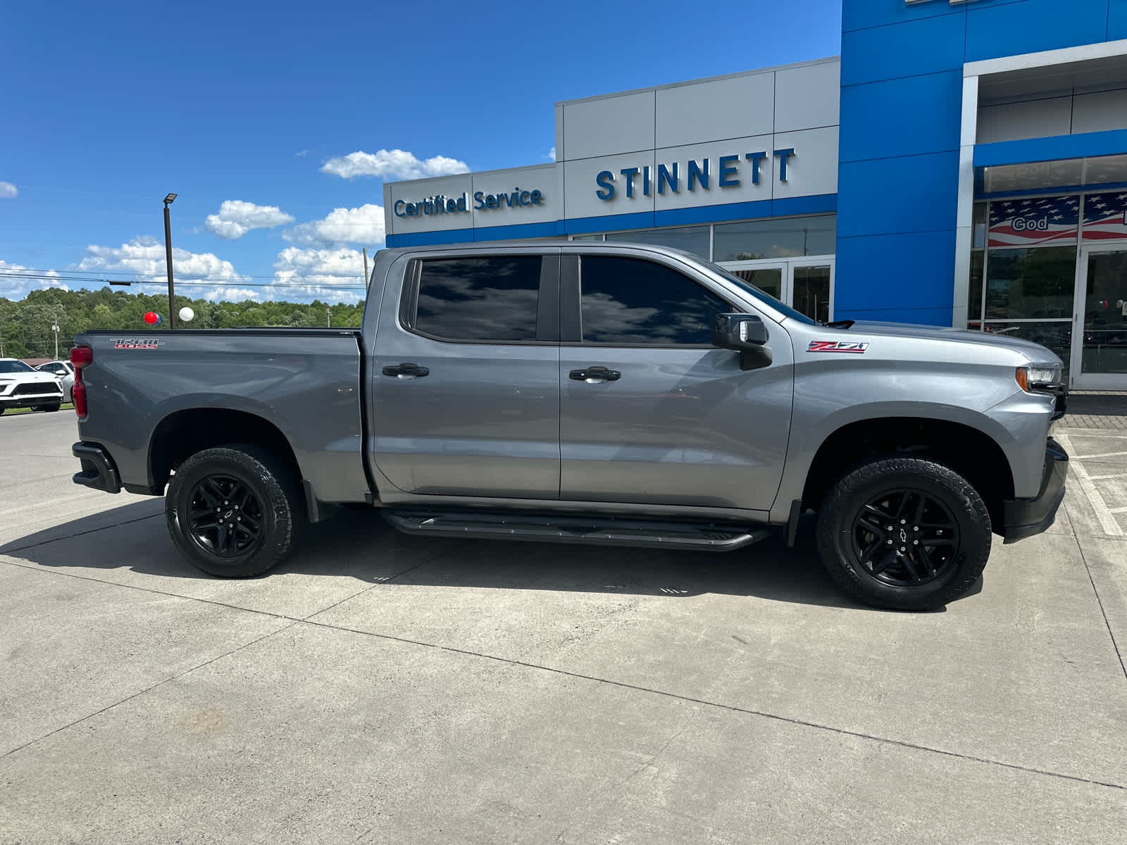 Used 2020 Chevrolet Silverado 1500 LT Trail Boss with VIN 1GCPYFED9LZ242100 for sale in Newport, TN