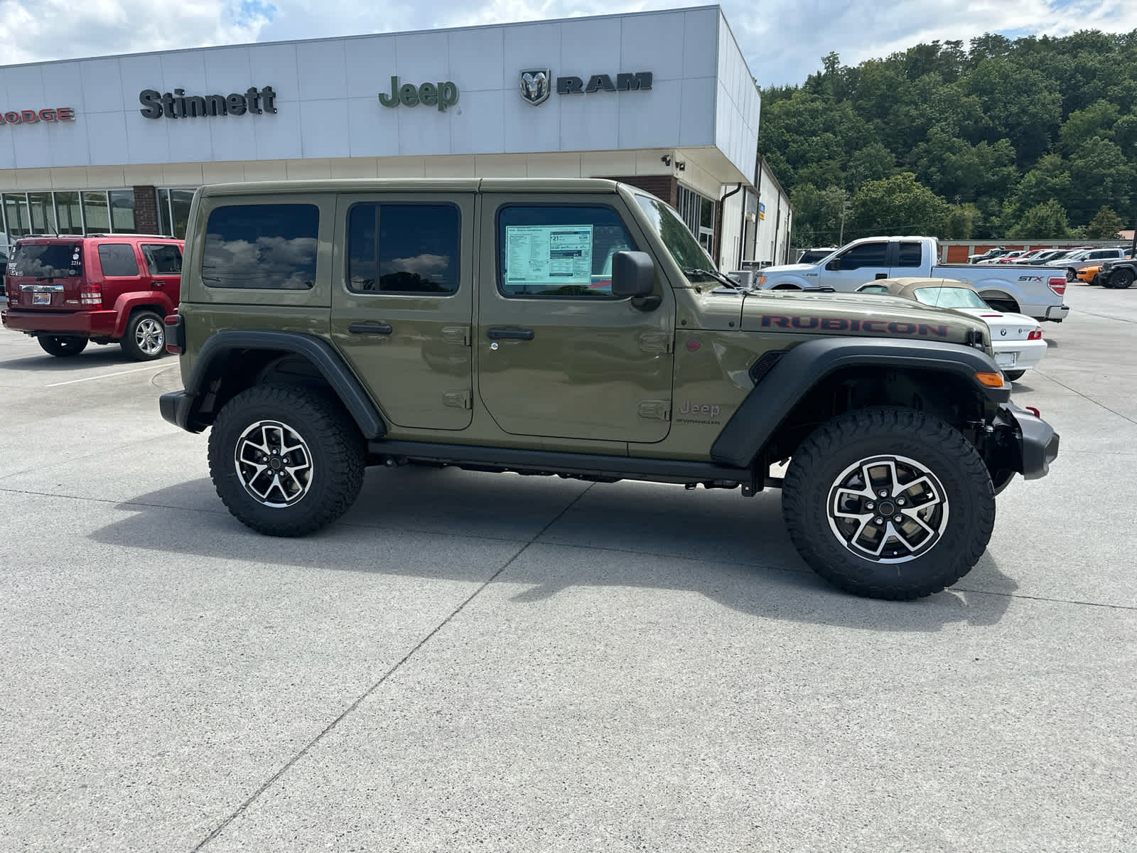 2025 Jeep Wrangler Rubicon photo 4