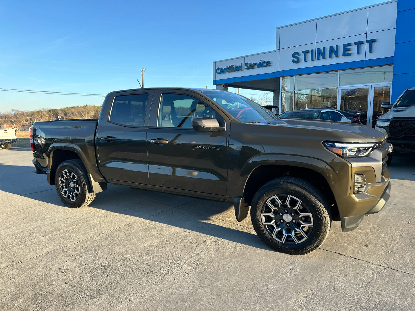 Used 2023 Chevrolet Colorado LT with VIN 1GCPTCEK1P1184693 for sale in Newport, TN