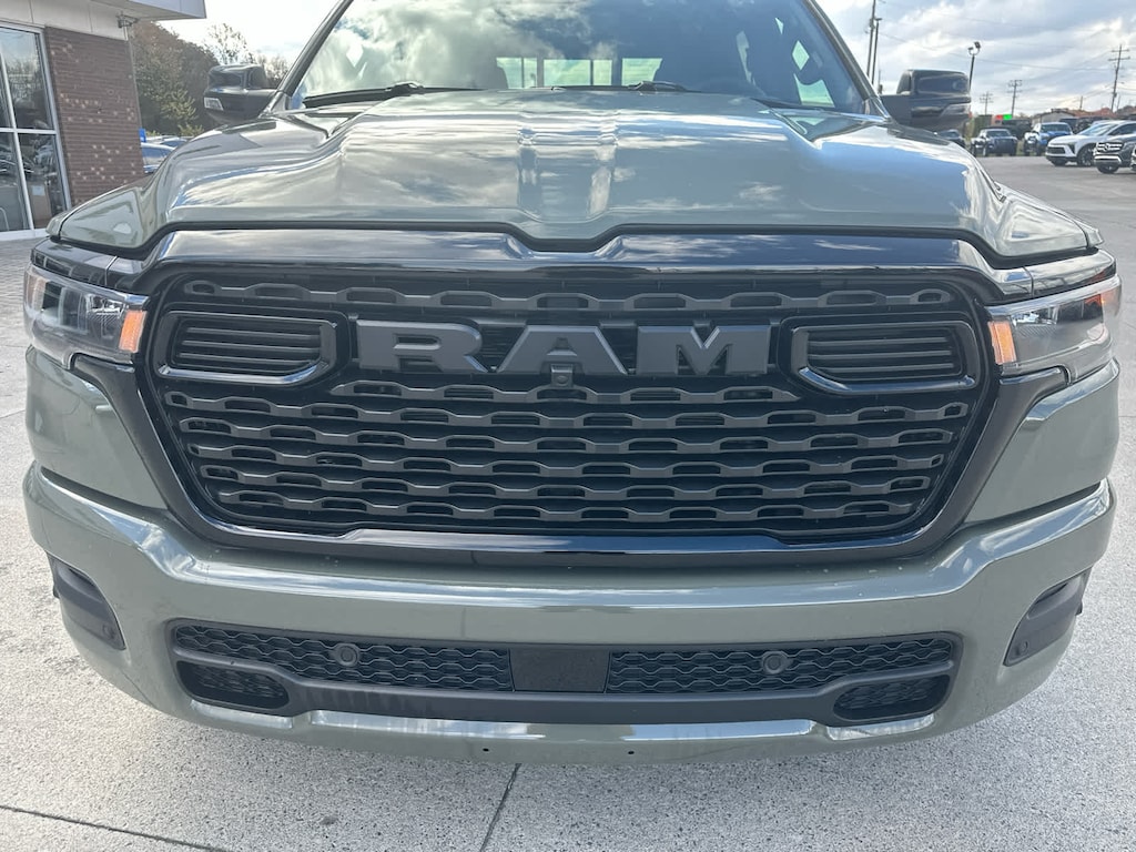 New 2026 Ram 1500 BIG HORN CREW CAB 4X4 5'7 BOX Pickup