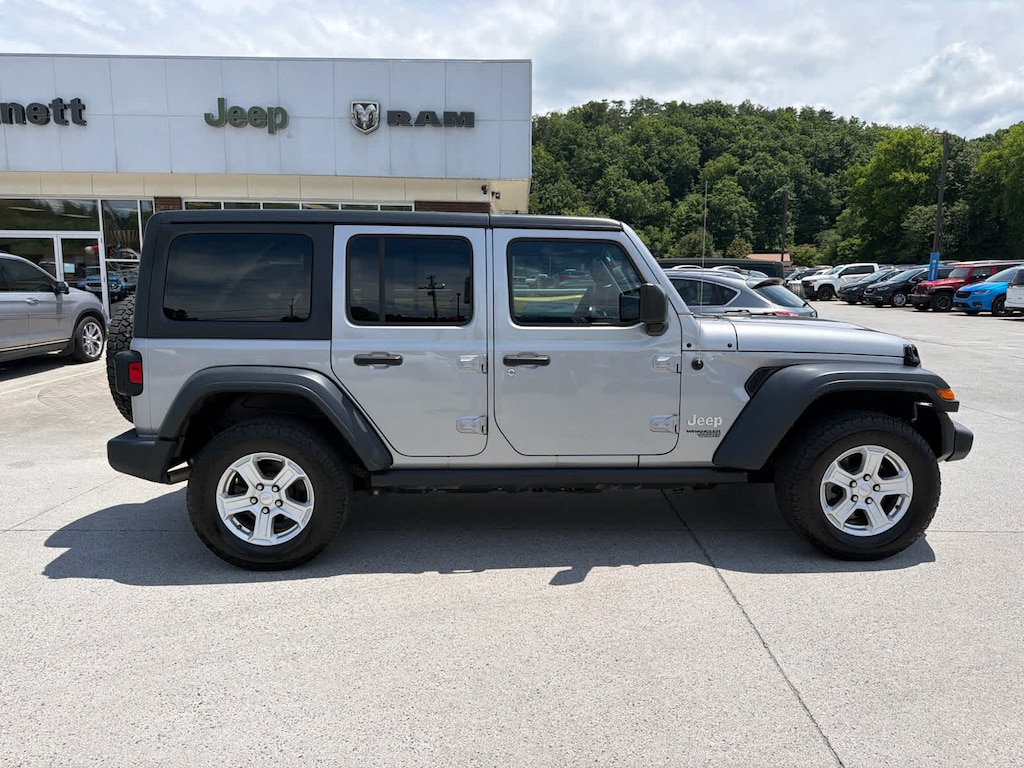 Used 2018 Jeep Wrangler Unlimited Sport S 4x4