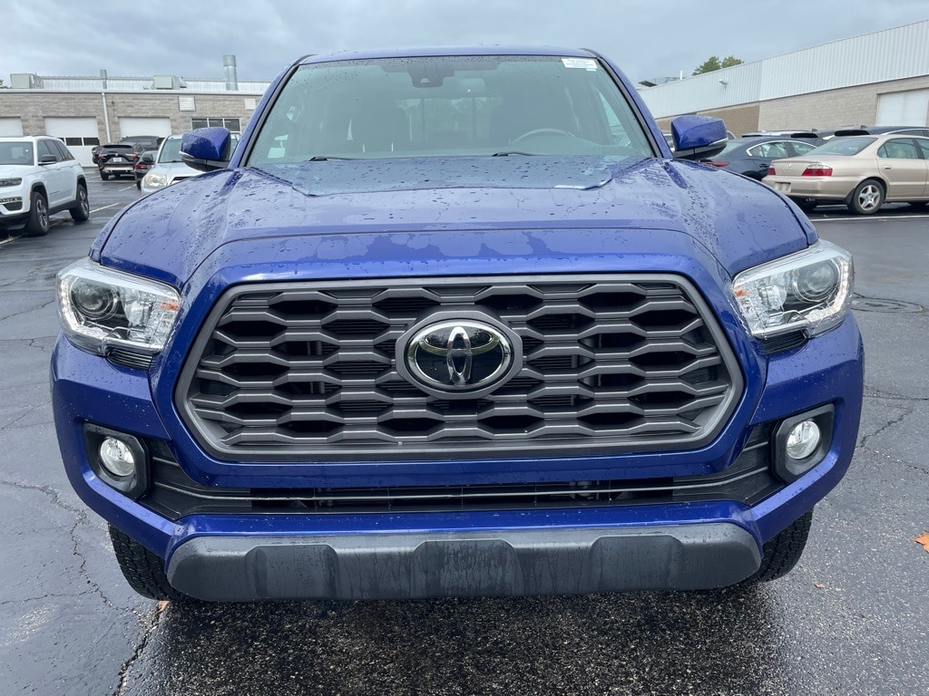 Used 2022 Toyota Tacoma TRD Off Road with VIN 3TMCZ5AN5NM463542 for sale in Manchester, MO