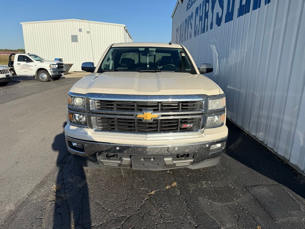 2014 Chevrolet Silverado 1500 LTZ photo 2
