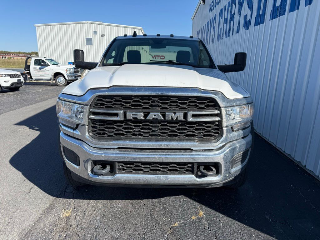 2019 Ram 5500 photo 2