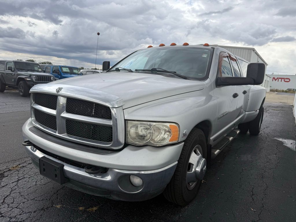2004 Dodge Ram 3500 SLT photo 3