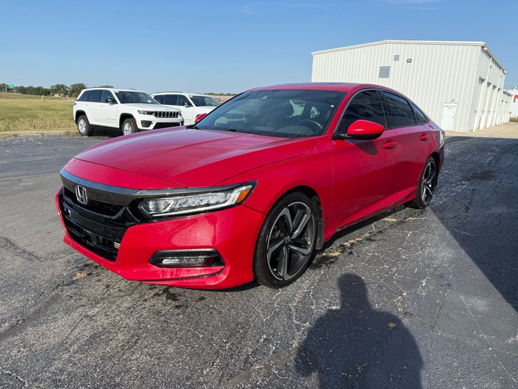 2019 Honda Accord Sport 2.0T photo 2