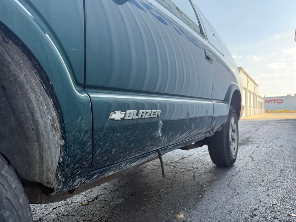 1997 Chevrolet Blazer Base photo 4