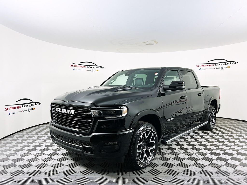 2025 Ram 1500 Laramie photo 3