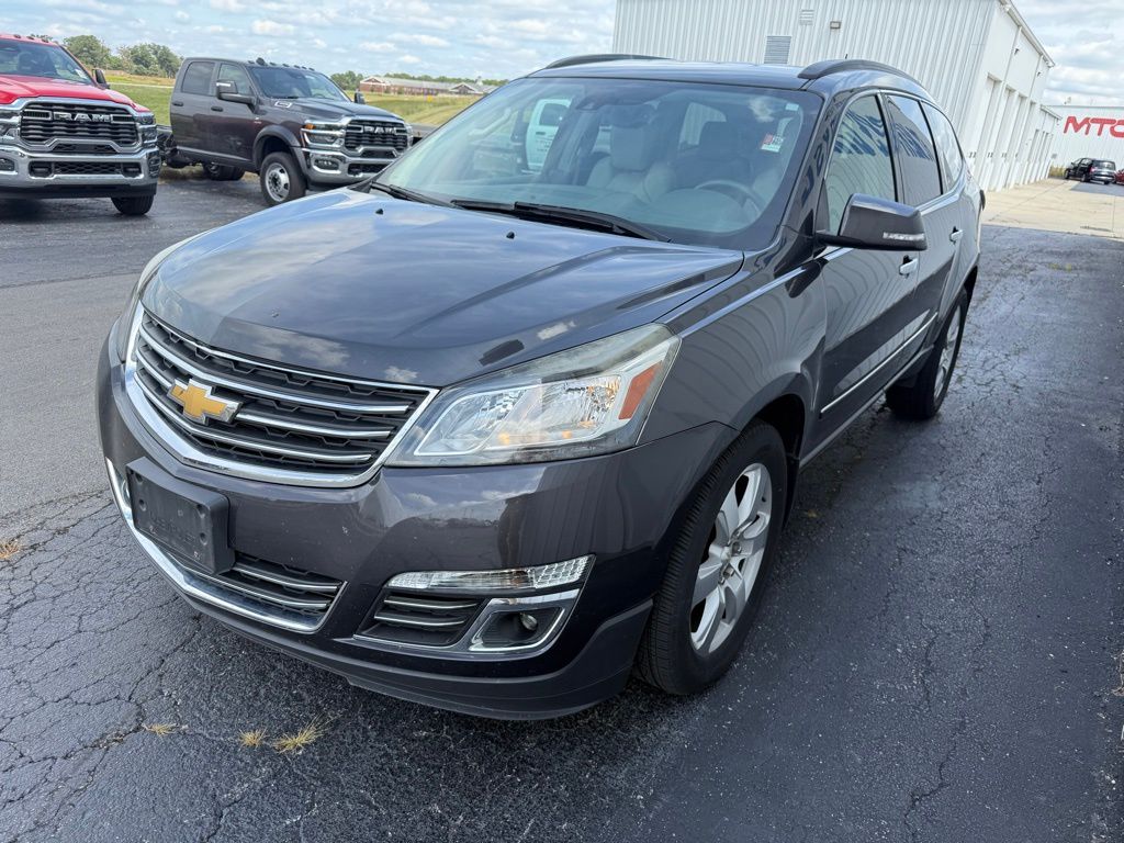 2016 Chevrolet Traverse LTZ photo 3