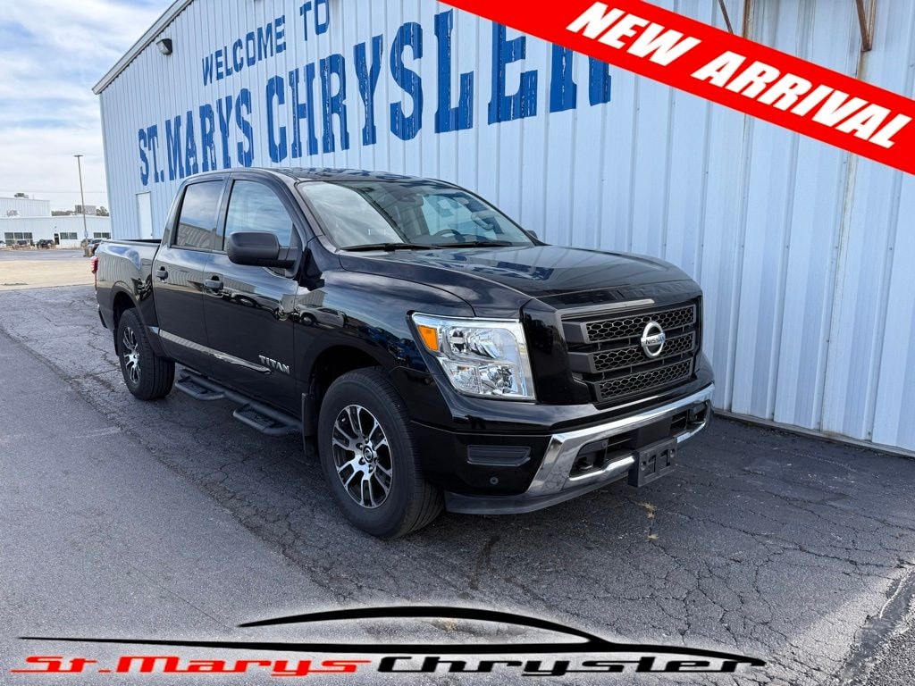 Used 2022 Nissan Titan SV Truck