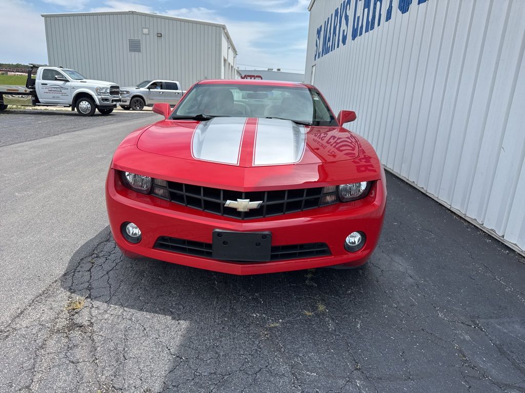 2013 Chevrolet Camaro 1LT photo 2