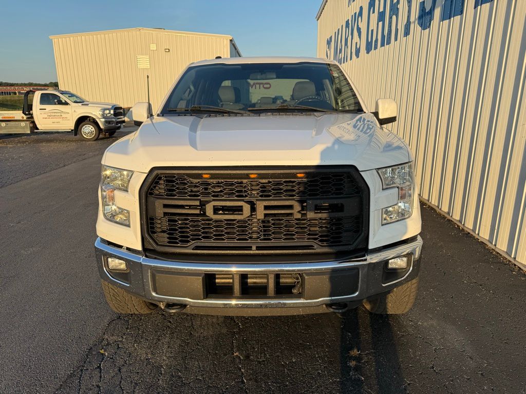 2016 Ford F-150 XLT photo 2