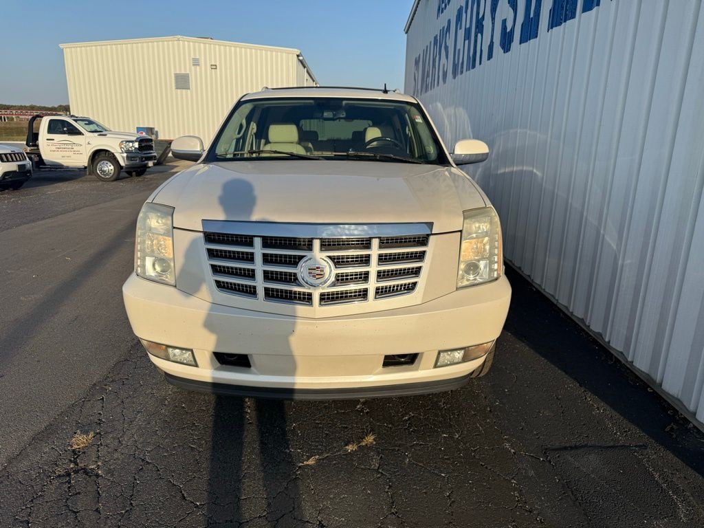 Used 2007 Cadillac Escalade ESV Base SUV