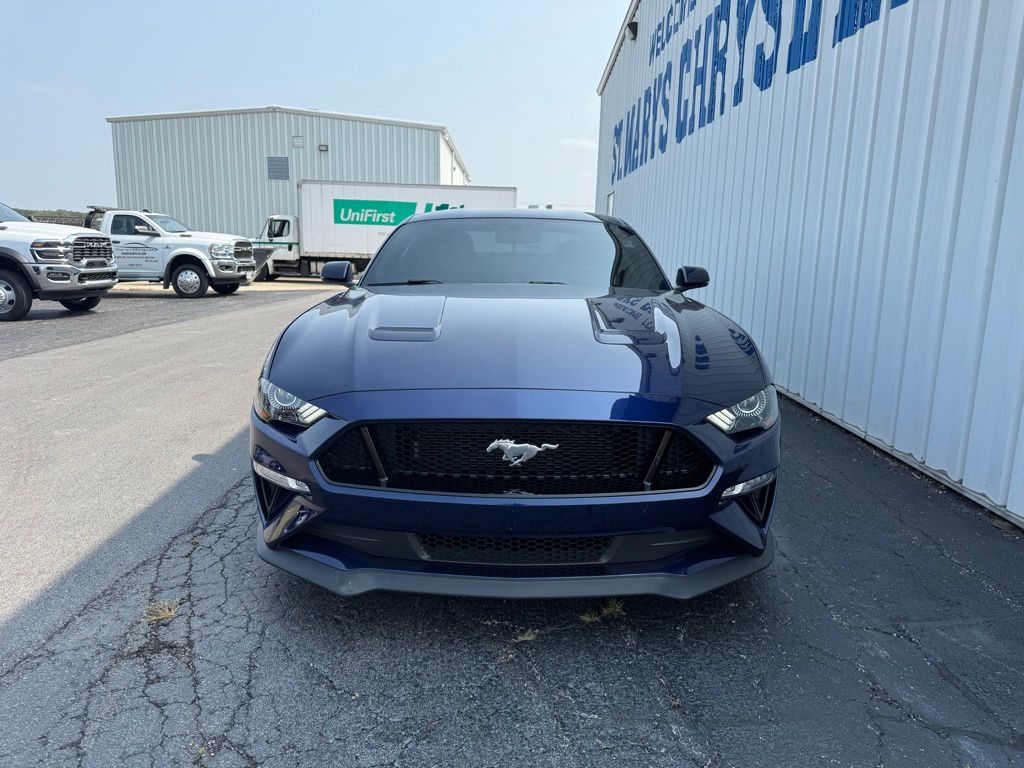 2018 Ford Mustang GT Premium photo 2