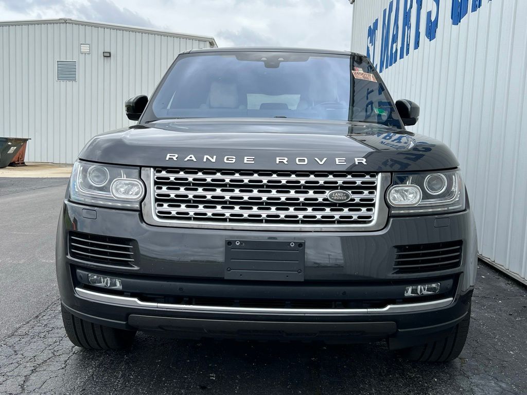 2017 Land Rover Range Rover SuperCharged photo 2