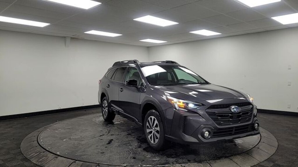 Used 2024 Subaru Outback Premium SUV