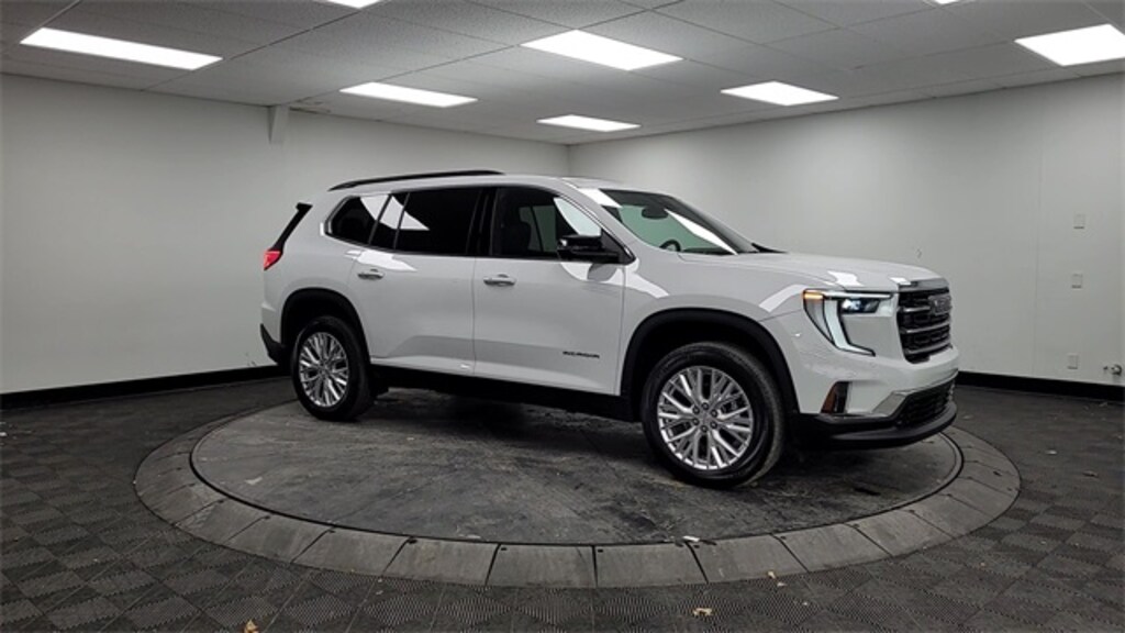 Used 2024 GMC Acadia Elevation SUV