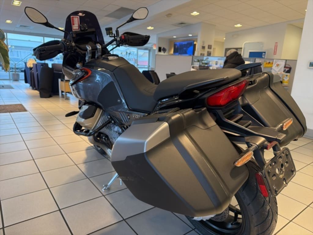 Used 2023 Moto Guzzi Mandello V110