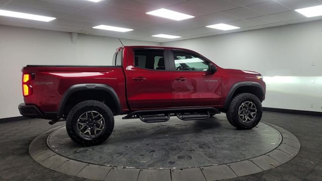Used 2024 Chevrolet Colorado ZR2 Truck Crew Cab