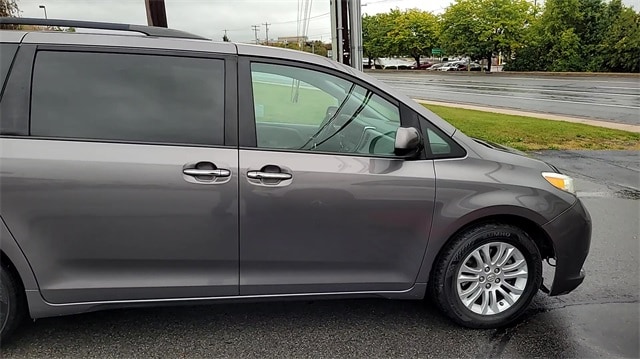 Used 2015 Toyota Sienna XLE with VIN 5TDYK3DC4FS574285 for sale in State College, PA