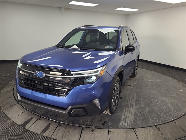2025 Subaru Forester Touring's photo