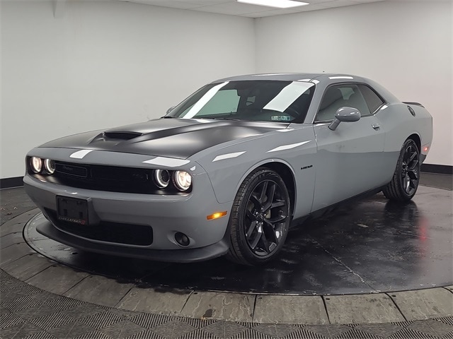 2022 Dodge Challenger R/T's photo