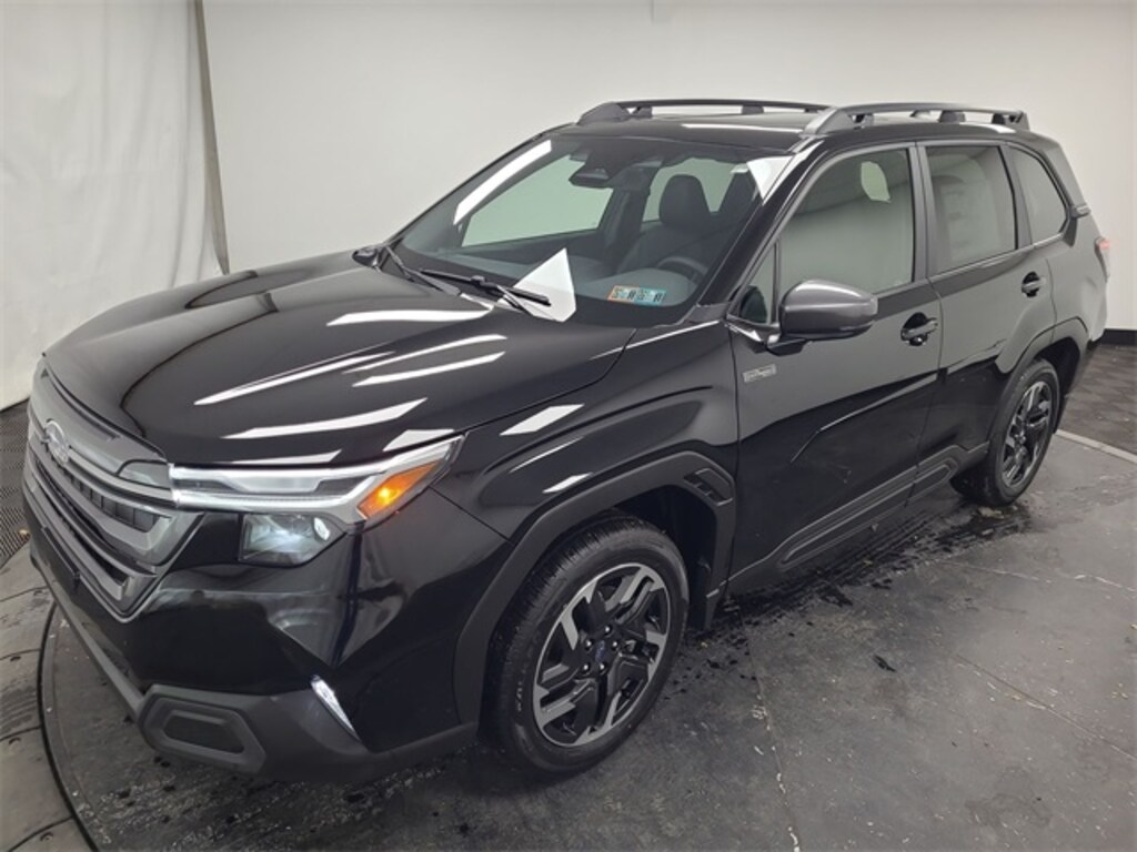 New 2025 Subaru Forester Hybrid Limited SUV