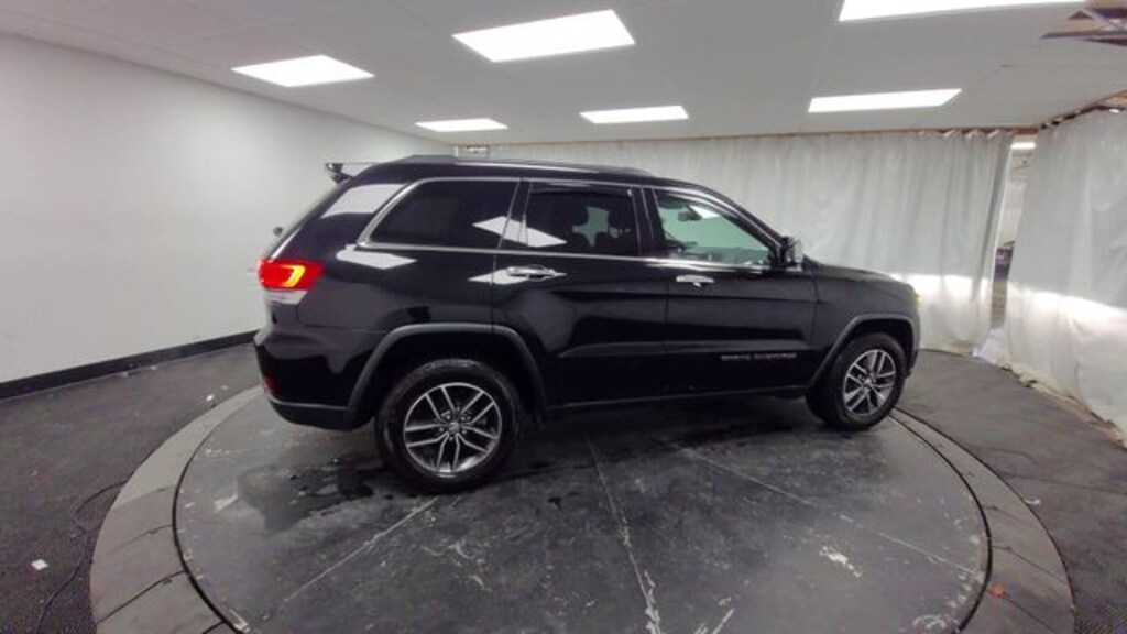 Used 2018 Jeep Grand Cherokee Limited 4x4 SUV