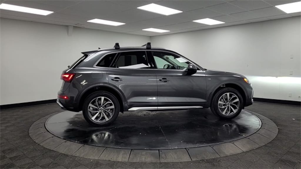 Used 2024 Audi Q5 45 S line Premium SUV