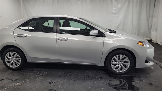 Used 2019 Toyota Corolla LE with VIN 2T1BURHE1KC133358 for sale in State College, PA