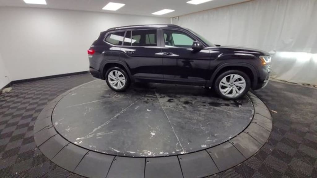 Used 2023 Volkswagen Atlas 3.6L V6 SE w/Technology SUV
