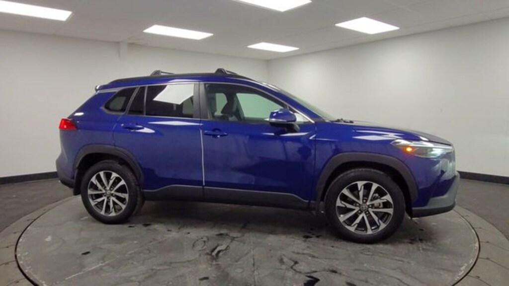 Used 2022 Toyota Corolla Cross XLE SUV