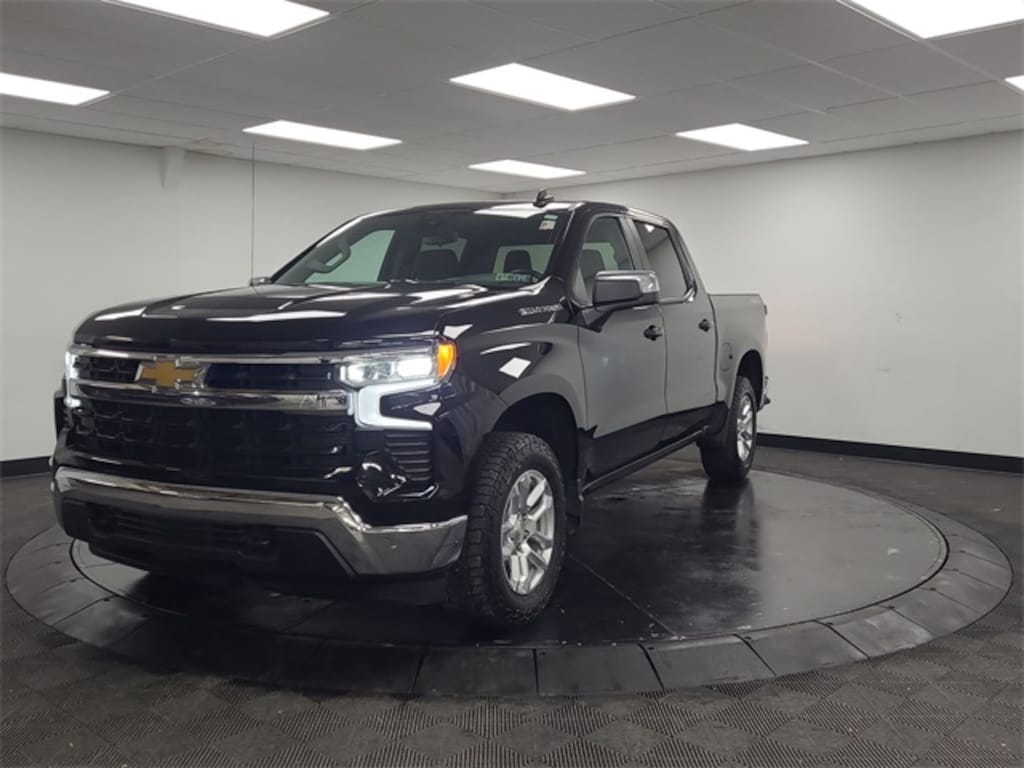 Used 2022 Chevrolet Silverado 1500 LT Truck Crew Cab