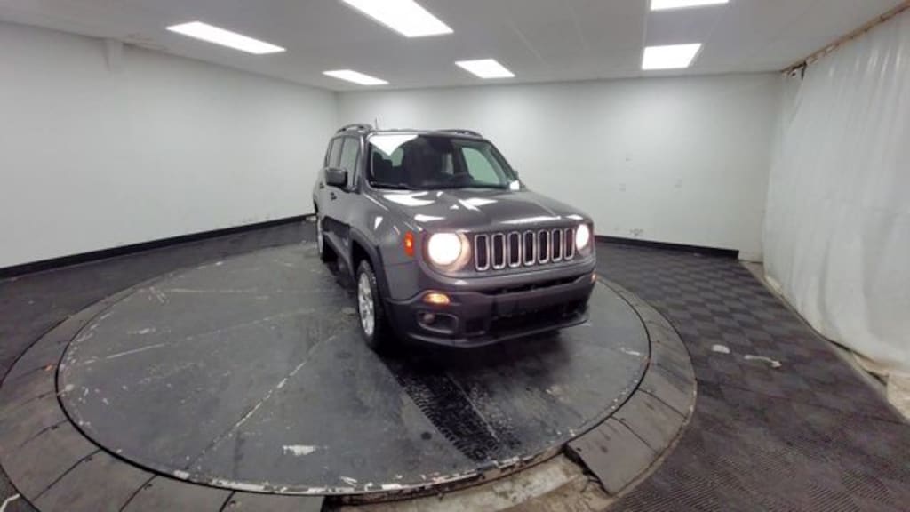 Used 2018 Jeep Renegade Latitude 4x4 SUV