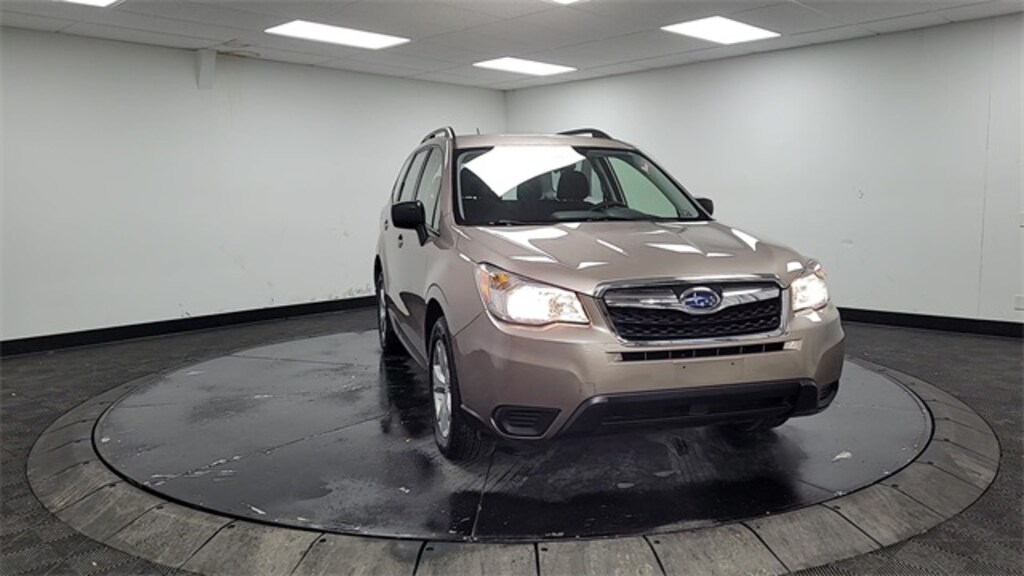 Used 2015 Subaru Forester 2.5i (CVT) SUV