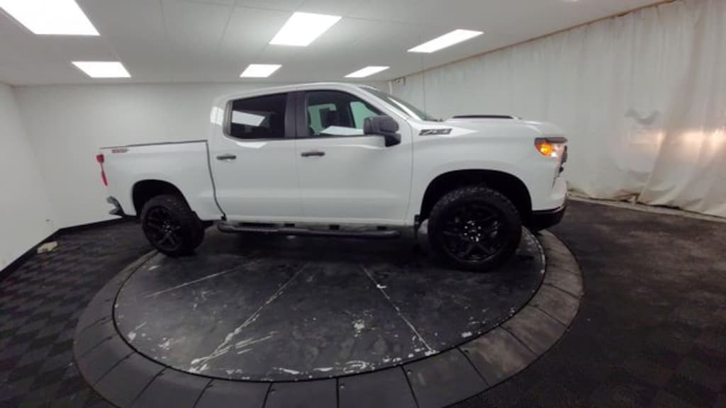 Used 2023 Chevrolet Silverado 1500 Custom Trail Boss Truck Crew Cab