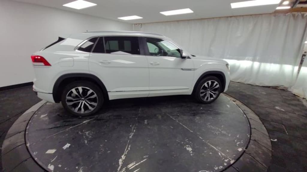 Used 2020 Volkswagen Atlas Cross Sport 3.6L V6 SEL R-Line 4MOTION SUV