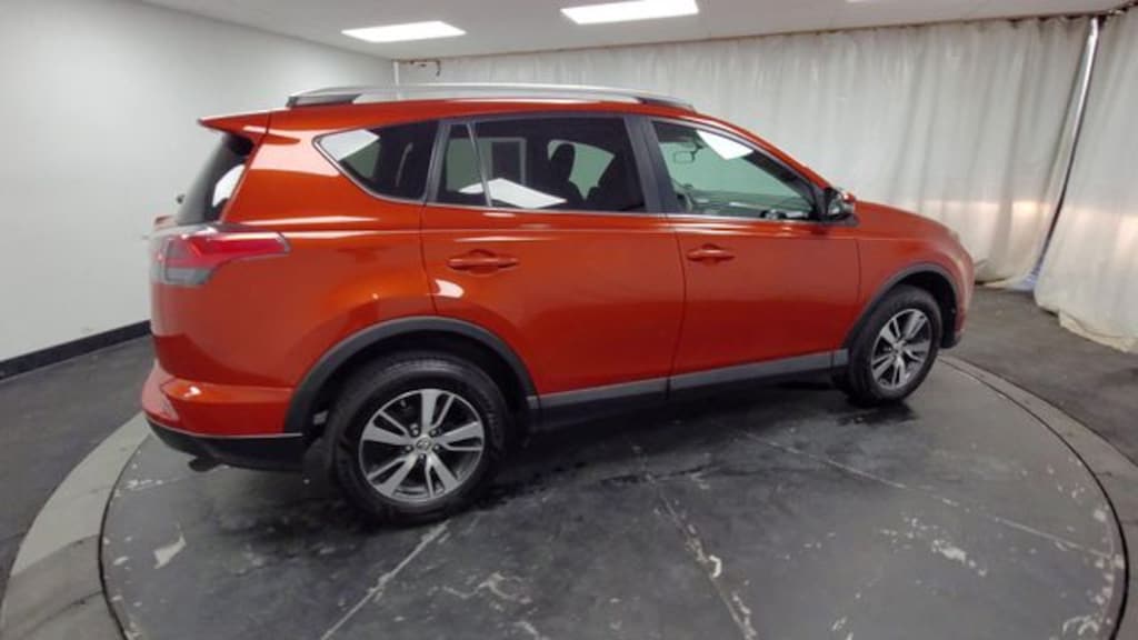 Used 2016 Toyota RAV4 XLE SUV