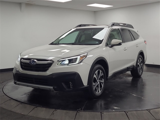 2022 Subaru Outback Limited's photo