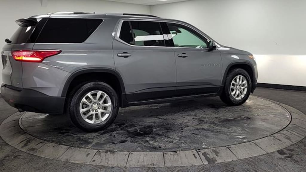 Used 2018 Chevrolet Traverse LT Cloth w/1LT SUV