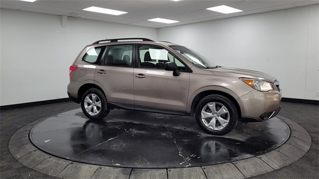 Used 2015 Subaru Forester 2.5i (CVT) SUV