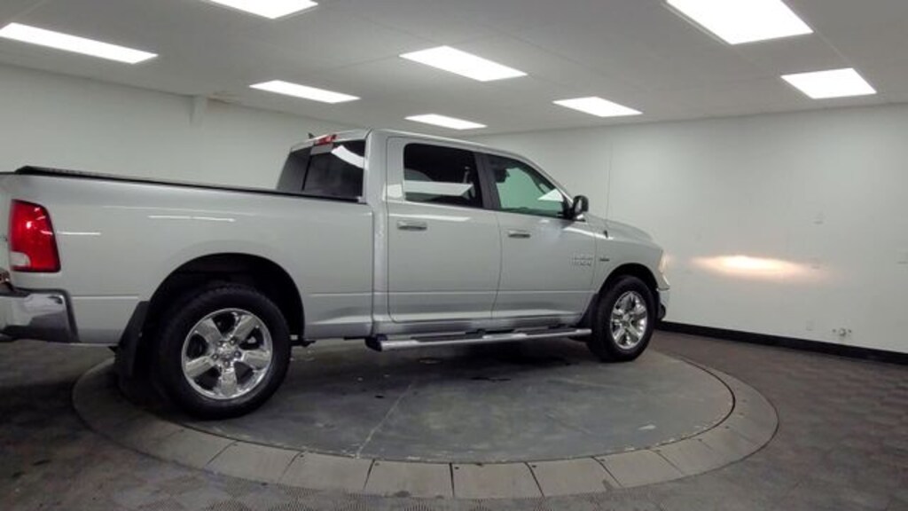 Used 2017 Ram 1500 SLT Truck Crew Cab