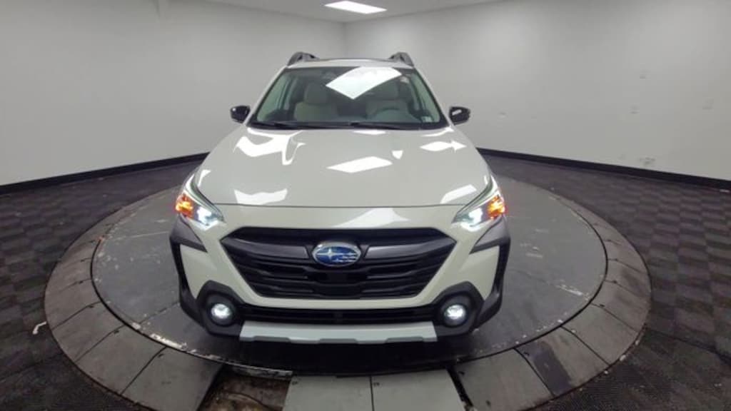Used 2024 Subaru Outback Limited SUV