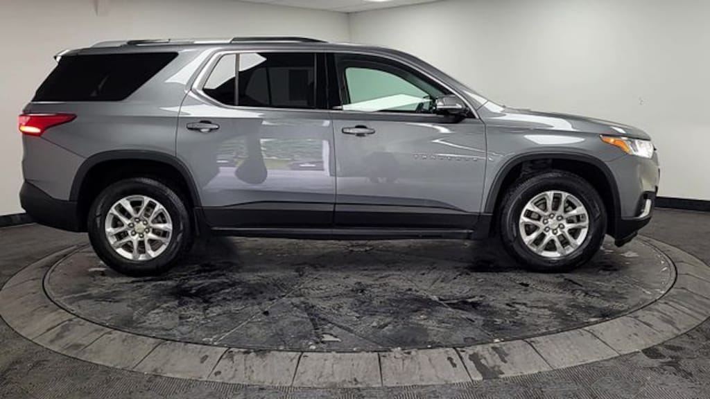 Used 2018 Chevrolet Traverse LT Cloth w/1LT SUV