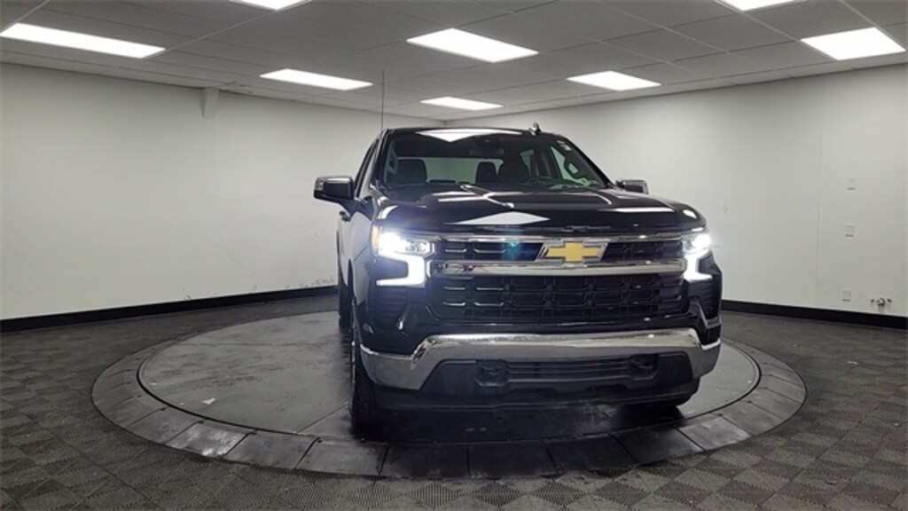 Used 2022 Chevrolet Silverado 1500 LT Truck Crew Cab