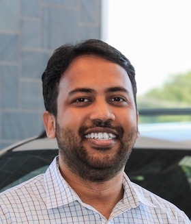 Staff member Sam Samarasinghe from ID_95666d